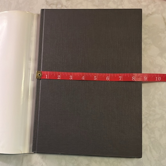 Coffee table book “The Book of International Film Posters” 1985 - Picture 5 of 16